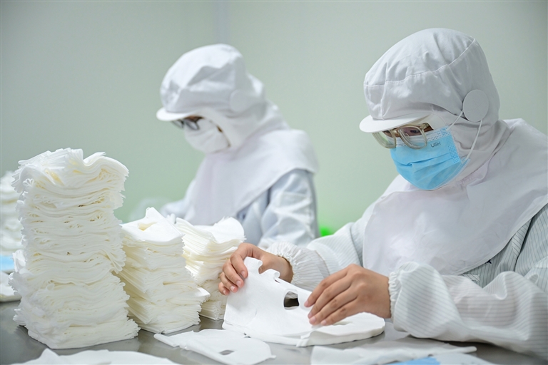 其独特的8D玻尿酸技术