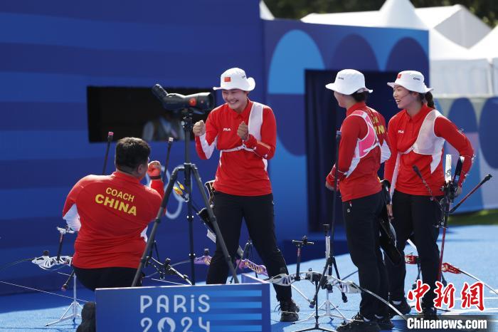 巴黎奥运中国射箭女团银牌背后：韩国教练权容