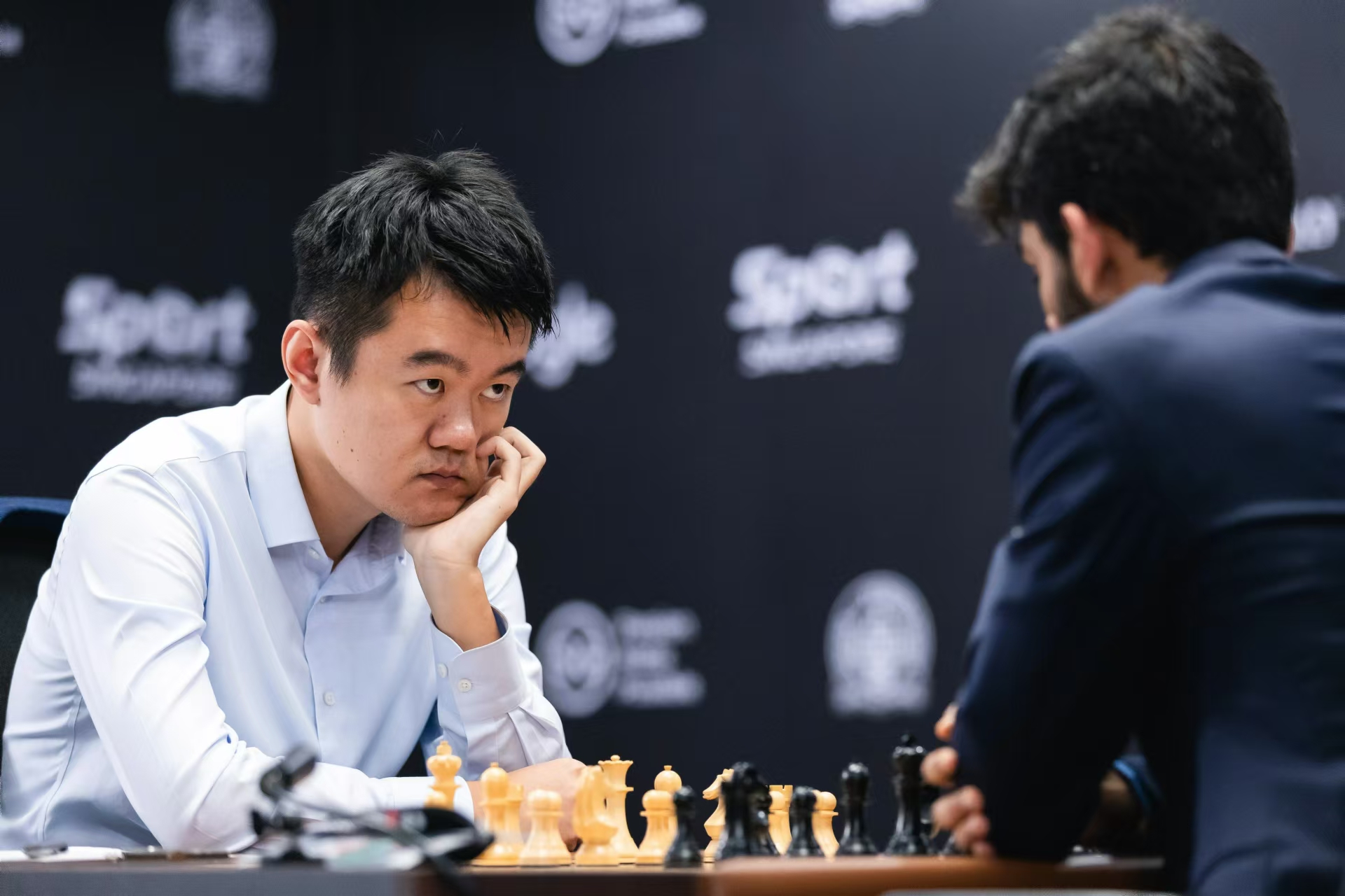 最后时刻的关键失误让丁立人无缘卫冕，18岁古克