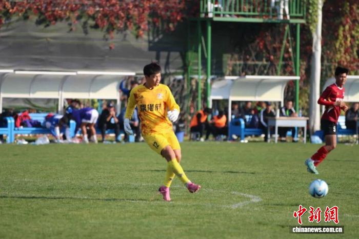银川及周边绿茵汇聚 宁夏足球协会超级联赛新赛